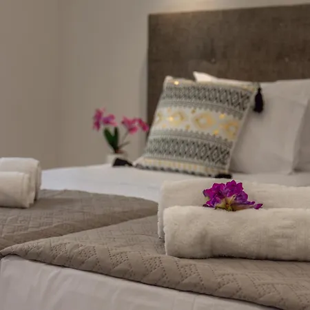 Apartment Dreams 4 *