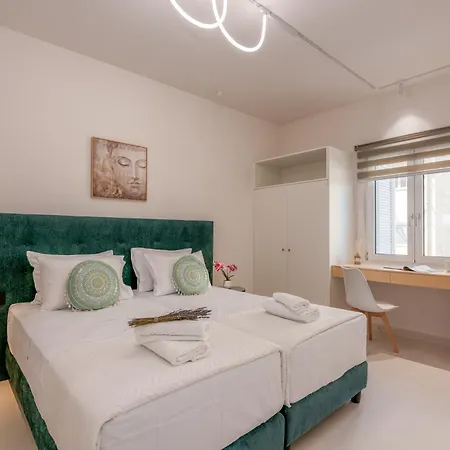 Dreams 4 Apartment *